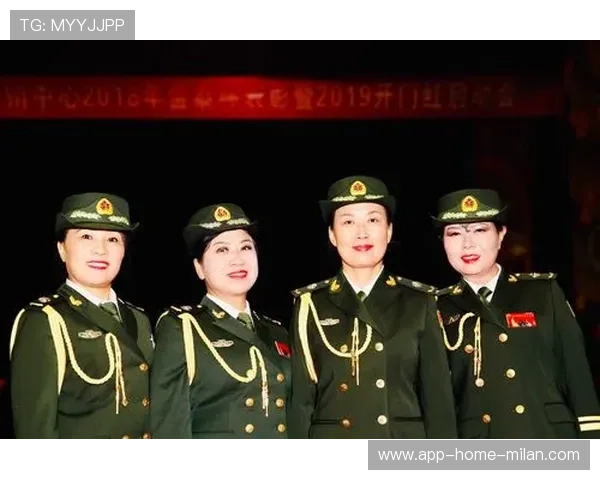 《赛事后花絮：工作人员的辛勤与付出》，比赛后工作人员总结怎么写